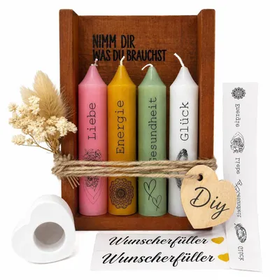 Produktbild von Kerzen Geschenkset mit Holzbox, Trockenblumen und 4 Segenkerzen (Rosa, Gelb, Grün, Weiß)