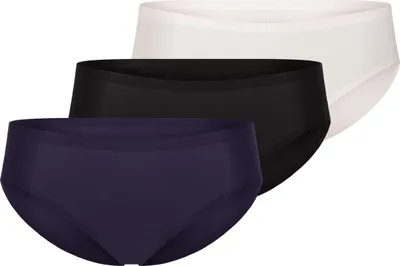 Produktbild von Chantelle 3er Pack - Soft Stretch Slip Slip von Chantelle aus der Serie Soft Stretch, Nahtlose Verarbeitung, Aus weicher, flexibler Mikrofaser, die sich den Größen 36 bis 44 individuell anpasst