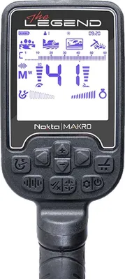 Obrázok produktu pre Nokta The Legend Pro Detektor kovov Profesionálny detektor kovov s 2 vyhľadávacími cievkami