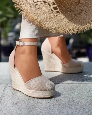 Produktbild von Royalfashion Beige Damen Meylasi Plateausandalen, Größe 39