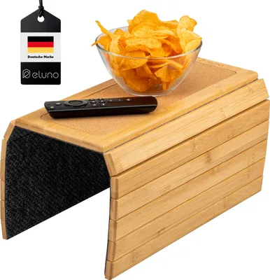 Produktbild von eluno Armlehnen Sofatablett aus Bambus mit rutschfester Korkablage, faltbare Ablage für Snacks, Handy uvm.