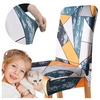 Produktbild von Stuhlbezug mit geometrischem Muster – Hell-Dunkel Design, formstabil und elastisch