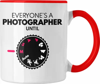 Produktbild von Trendation - Fotograf Tasse Zubehör Lustig Fotografie Geschenk Fotografieren Kaffeetasse Geschenkideen Grafik Insider (Rot)
