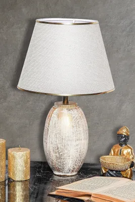 Produktbild von Opviq, Hochwertige Tischlampe mit Metallkörper, Creme und Gold, 18 cm Breite, 50 cm Höhe, E27 Fassung, max. 40 W | Rustikales Design für stilvolle Wohnräume.