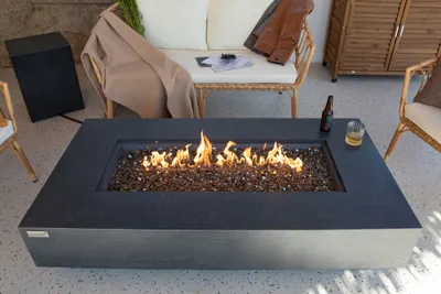 Produktbild von POSITANO Feuerstelle SET | Travertin | Betonoptik | Outdoor geeignet | Robust | Langlebig | 152.4 x 81.3 x 35 cm