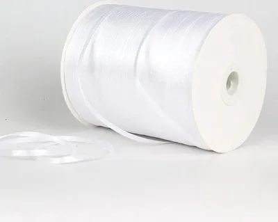 Produktbild von Famanu Satinband 3 mm breit - Weiß, 1 Rolle x 80 m