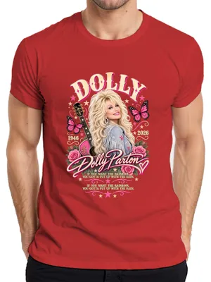Imagen del producto de Camiseta roja, talla L, conmemorativa de Dolly Parton, leyenda de la música country. "En memoria de Dolly Parton, 1946-2026. Descansa en paz."
