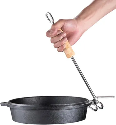 Produktbild von Deckelheber aus Edelstahl mit Doppelhaken und langem Griff zum stabilen Anheben von Topfdeckeln beim Kochen im Freien und beim Camping