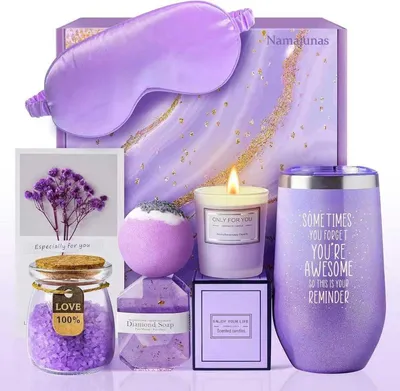 Produktbild von CarpOn Wellness-Geschenkbox für Frauen Lila – Geschenkset mit Decke, Augenmaske & Entspannungs-Badeset