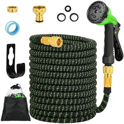 Produktbild von PolkaHome® Flexibler Gartenschlauch 30 Meter mit 8-Funktionen-Sprühdüse – ausziehbar, kinkbeständig, 8 bar