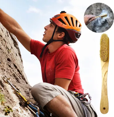 Produktbild von Kletterbürste mit langem Holzgriff, dicken Wildschweinborsten, tragbar, Reinigungswerkzeug für die Kletter- und Boulderbürste im Innen- und Außenbereich