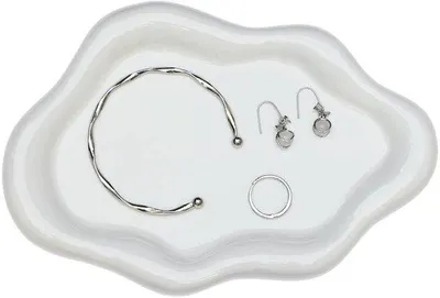 Produktbild von MTTproducts – Schmuckschale "Wolkenform" – Dekorativer Schmuckbehälter – Keramik – Serviertablett für Kosmetikprodukte – Schmucktablett – Perfekt für den Nachttisch