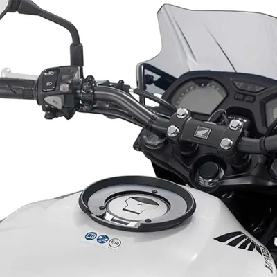 Produktbild von Givi Honda Nt1100 2022-2023 Topcase Heckmontage Schwarz  Schwarz One Size