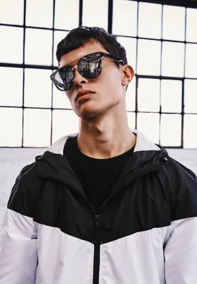 Obrázok produktu pre Urban Classics - Bunda TECH Windrunner čierna / biela - XXL