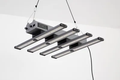 Produktbild von Oma's Garten OG 270W LED Grow Lampe – Vollspektrum Pflanzenlicht für Indoor Gardening, Wachstum & Blüte, UV + IR