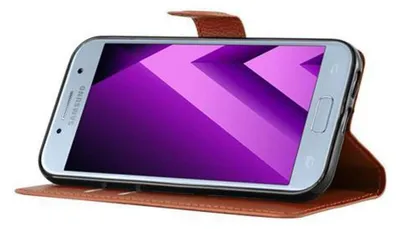 Produktbild von Cadorabo Hülle für Samsung Galaxy A5 2017 Schutz Hülle in Braun Handyhülle Etui Case Cover Magnetverschluss