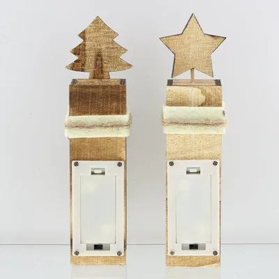 Productafbeelding van Ibenzoa® Set 2 LED-zuilen Kerst – bruin gebeitst hout, 22 cm, rendieruitsparing, sisalstrop en metalen belletjes, werkt op batterijen, voor binnenshuis