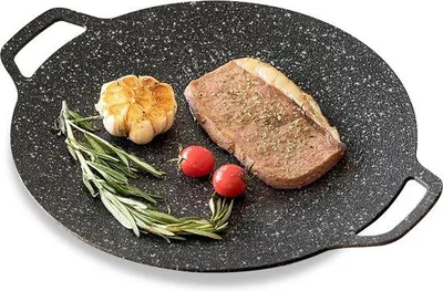 Produktbild von Famanu Grillplatte Antihaftbeschichtet - Universelle Grillpfanne für Innen und Außen - 36 cm Durchmesser