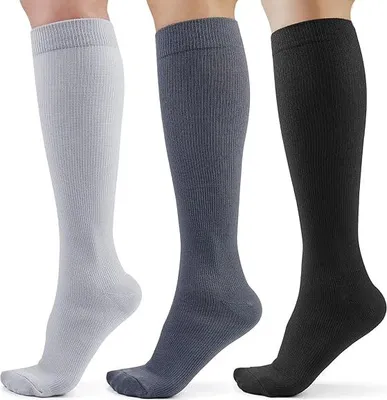 Immagine prodotto di CAMBIVO Calze Compressione Graduata Donna Uomo 3 Paia, Gambaletti Compressione 8-15 mmHg, Calze Elastiche a Compressione, Calzini Contenitive Lunghe per Vene Varicose, Sport, Corsa, Aereo, Ciclismo