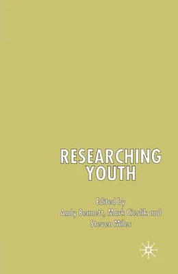 Produktbild von Researching Youth