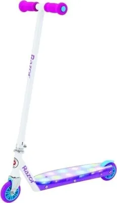 Productafbeelding van Razor Party Pop, blauw, paars, wit, 12 km/u, 50 kg, uniseks, vanaf 8 jaar, 2 wielen