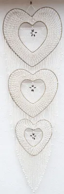 Produktbild von Große Maritime Wanddekoration, 3-Herzen aus Muschelgeflecht - Natur, Creme-weiß, Metall, 200*60*2 cm, Masken & Wandschmuck