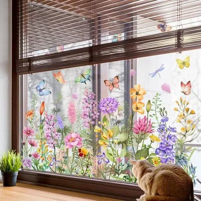 Imagen del producto de Película adhesiva para ventanas Unyqoos® de 30 x 60 cm, PVC. Motivos coloridos de flores y mariposas con efecto de vitral, de aplicación estática, impresa en ambas caras, reutilizable y que proporciona privacidad