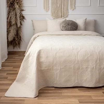Produktbild von Tagesdecke Bettüberwurf Überwurf Ornamente Bett Überwurf gesteppt Creme 200cm x 220cm