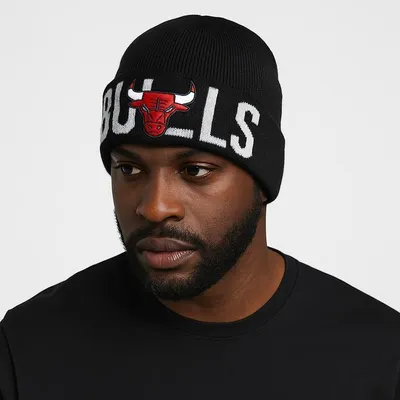 Image de Bonnet New Era Strick Wintermütze CUFF - Chicago Bulls