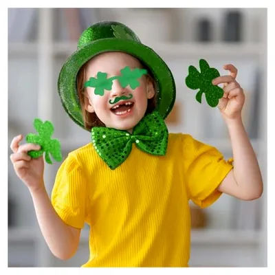 Produktbild von 2 Stück Sonnenbrillen mit Kleeblattmotiv für den St. Patrick's Day, grüne Brille für Partydekorationen und Kostüme