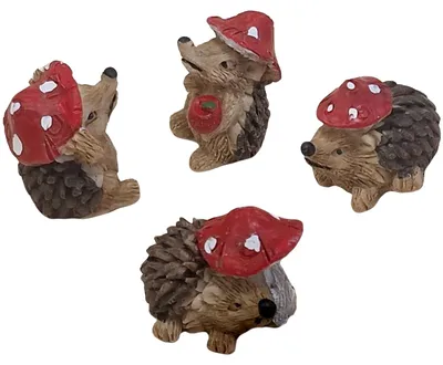 Produktbild von Logbuch-Verlag Deko-Igel Set 4 Stück 2,5 cm – Mini-Igel aus Polyresin mit Pilz & Apfel – Herbstdeko, Streudeko, Glücksbringer
