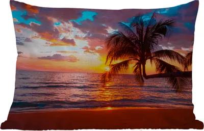 Produktbild von MuchoWow® Outdoor Kissen - Palme - Sonnenuntergang - Strand - Meer - Horizont - 60x40 cm - Wetterfest - Lounge Kissen - Zierkissen - Kissen für Innenräume