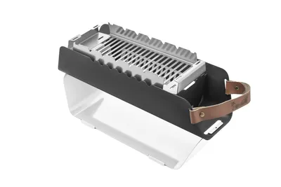 Image de The Favilla FUMO Barbecue mobile au charbon de bois - Barbecue compact 2 en 1 avec grille en acier inoxydable & support de brochettes -Pour le camping, le balcon & le pique-nique, sac de transport inclus