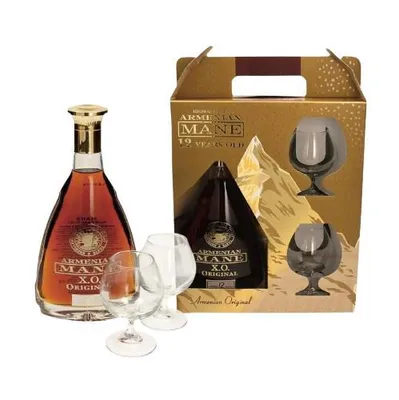 Produktbild von Armenischer Brandy „MANE“ – 12 Jahre alt – Geschenkset mit 2 Gläsern (40% Vol.)