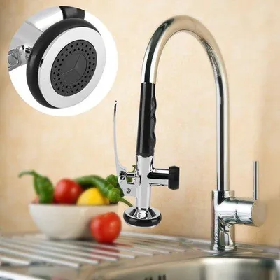 Imagen del producto de Grifo manual para prelavado, con brazo giratorio, ideal para cocinas comerciales.