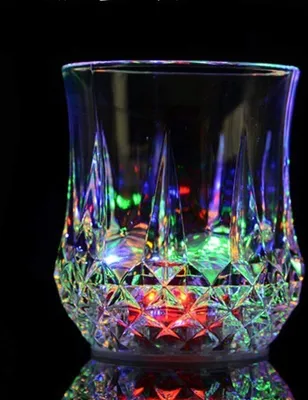 Produktbild von Gläser mit LED Licht: 4er-Set Longdrink-Gläser mit LED-Farbwechsler, je 200 ml (Leuchtglas)