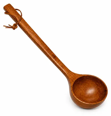 Produktbild von HAF Saunakelle 40 cm aus lackiertem Komu-Holz | Saunalöffel für Saunaaufguss | Aufgusskelle als Sauna Zubehör zum Schöpfen & Verteilen von Aufguss, KI-generiertes Bild