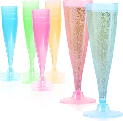 Produktbild von com-four® 16x Mehrweg Sektglas - Kunststoff-Sektkelche für Party, Camping und unterwegs - wiederverwendbar und spülmaschinengeeignet - Sektflöten [Auswahl variiert]