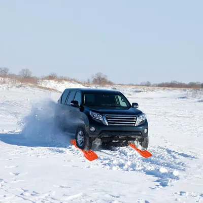 Produktbild von YZNAHRE Sandbleche 2 Stück Kunstoff Anfahrhilfe mit Aufbewahrungstasche Offroad Zubehör für Wohnmobil Geländewagen PKW LKW, Orange