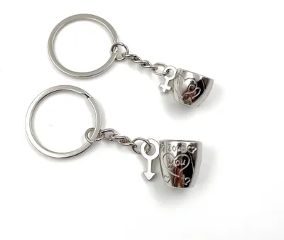 Produktbild von Onwomania Schlüsselanhänger - "Partner Becher Liebe" - Metall Glücksbringer ideal als Geschenk z.B. für den besten Freund, die beste Freundin, Mama