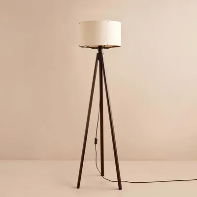 Produktbild von Opviq, Hochwertige Stehlampe, 140 cm, 100% Holzrahmen, 100% Stoff, E27 Fassung, max. 40 W, Durchmesser 21 cm, Höhe 20 cm | Skandinavisches Design in Beige und Braun.