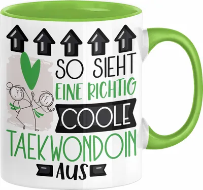 Produktbild von Taekwondoin Geschenk Tasse Geschenkidee für Taekwondoin Geburtstag Weihnachten Spruch So Sieht Eine Richtig Coole Taekwondoin Aus Kaffee-Becher  (Grün)