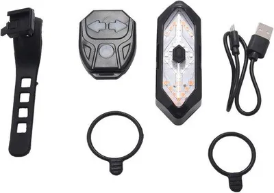 Productafbeelding van Fietslamp Achter - Knipperlicht Fiets - Veilig Fietsen - Afstandsbediening - 94x32.5x26mm - Zwart