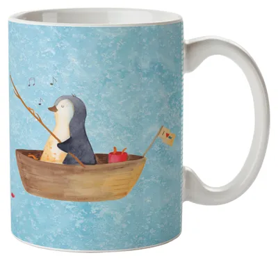 Produktbild von Mr. & Mrs. Panda Tasse Pinguin Angelboot - Eisblau - Geschenk, Becher, Angeln, Kaffeebecher, Kaffeetasse, Optimistisch, Teetasse, Boot, Trinkbecher, Scheidung