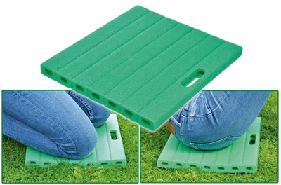 Produktbild von Haushalt International Kniekissen, Knieunterlage & Knieschutz, Grün, aus EVA-Schaumstoff, 35 x 30 x 3 cm – strapazierfähig, wärmedämmend, abwaschbar, mit Tragegriff, schützt vor harten, kalten & feuchten Untergründen – für Haus, Garten, Hobby, Freizeit & Werkstatt