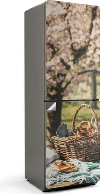 Zdjęcie produktu dla Kosz piknikowy z drzewami w tle - Naklejka na lodówkę - Naklejka na lodówkę - Dekoracja lodówki - Folia samoprzylepna na lodówkę - Dekoracja kuchni - 60x180 cm