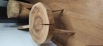 Produktbild von Couchtisch aus massiver Eichenholzscheibe, geölt, Beistelltisch, Nachttisch, Beistelltisch
