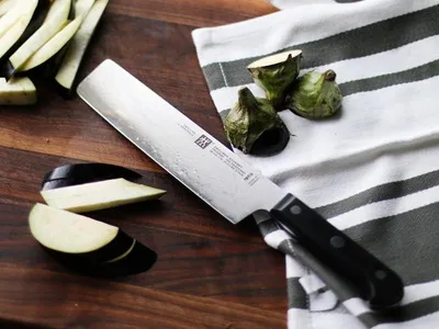 Imagen del producto de Cuchillo Nakiri gourmet, 17 cm, acero inoxidable especial, mango de plástico ergonómico, color – Fabricado en Alemania