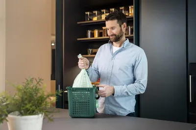 Produktbild von BioMat – Vorteilspackung – Kompostierbare Müllsäcke 10 × 26 × 10 Liter