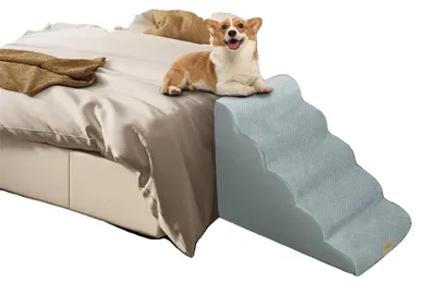 Imagen del producto de Escalera para perros, diseño de 5 escalones, fabricada con espuma de alta densidad, color GRIS